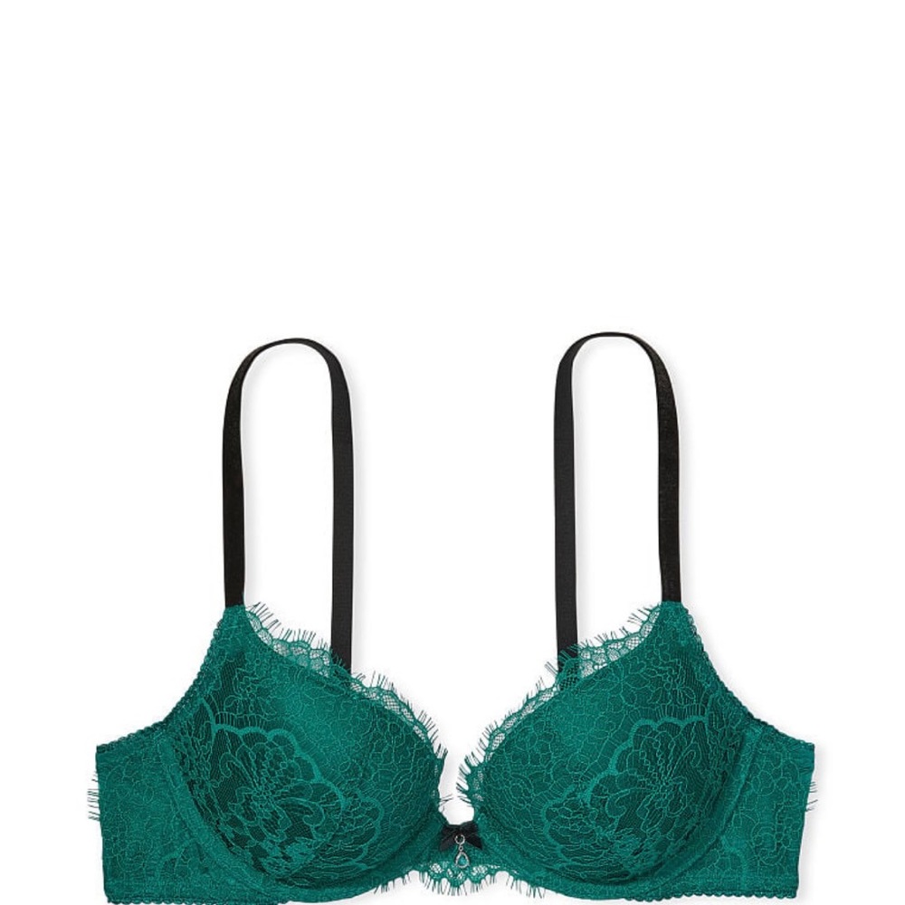 Victoria’s Secret Dream Angels Lace & Velvet Push Up bra. Size 38 D